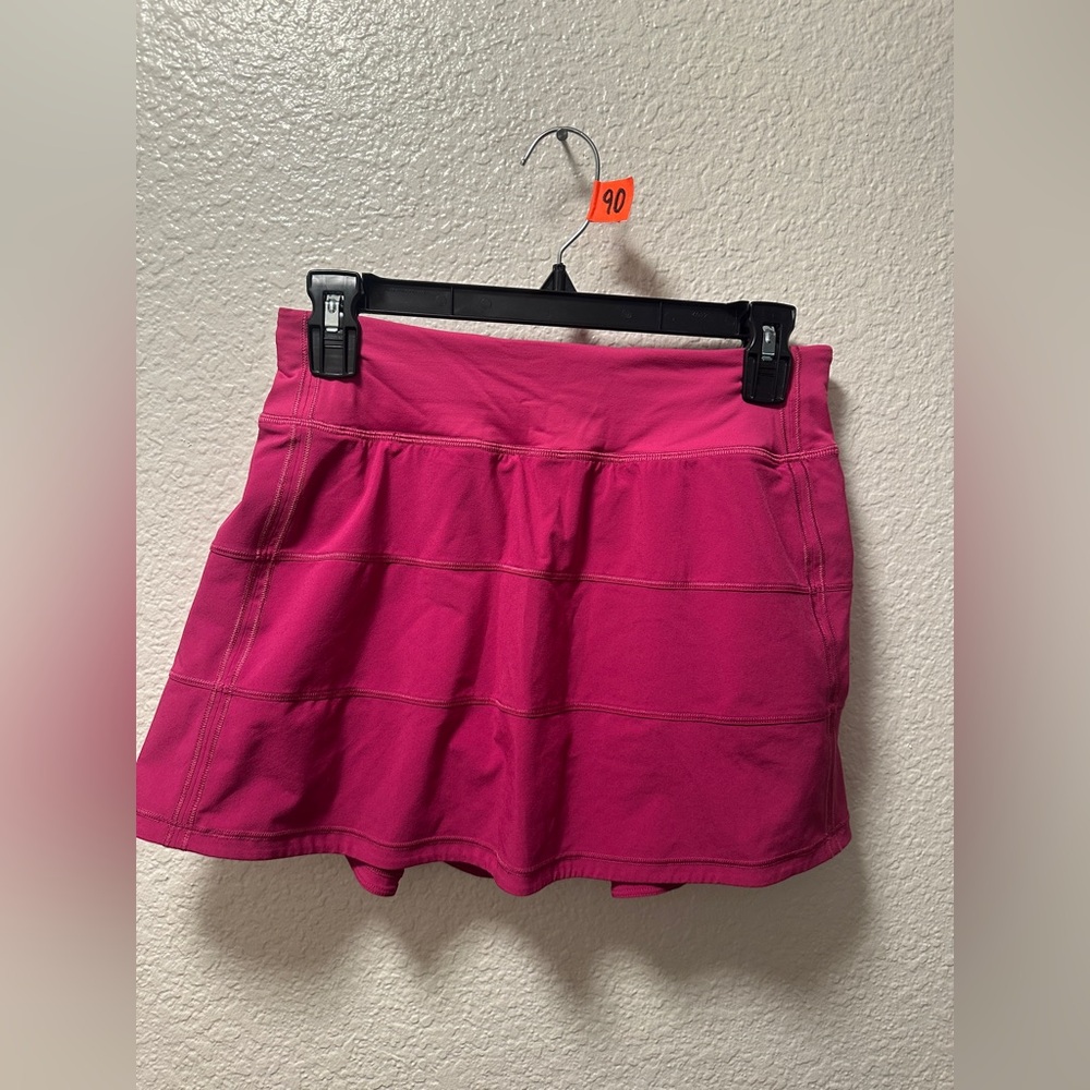 Lululemon pace rival skirt size 4. A90